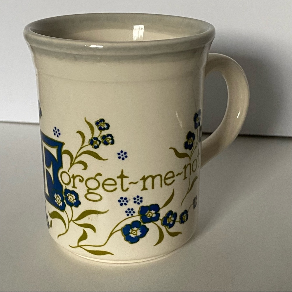 Vintage Biltons Coffee Mug Forget Me Not England Flowers Floral EUC Beige Blue